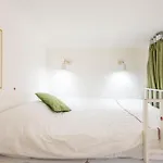 Hills &Xing 1771 Homestay Near Line1&2&13 And Shanghai People\'S Square